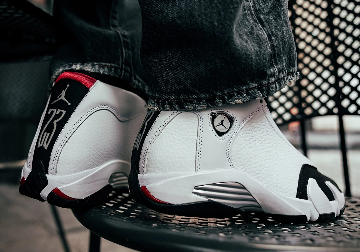 Black Toe sneakers jordan 14s 3