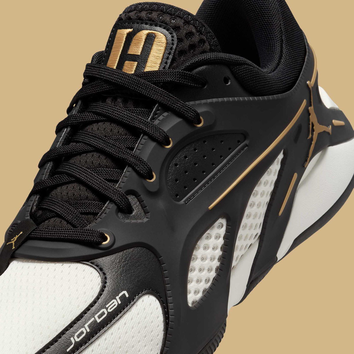 Jordan Heir Black Metallic Gold Fq3858 007 8