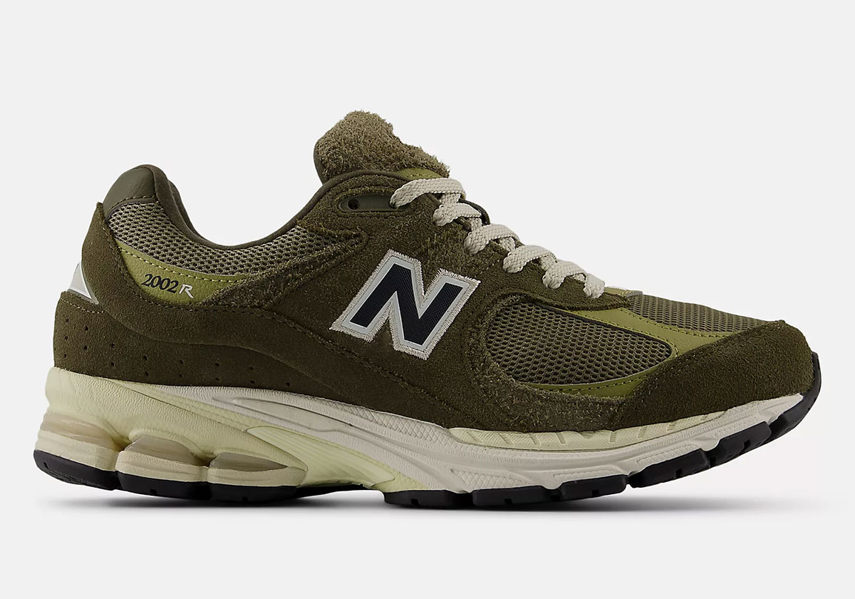 New Balance 2002r Dark Moss Covert Green Olive Oil M2002rzd 1