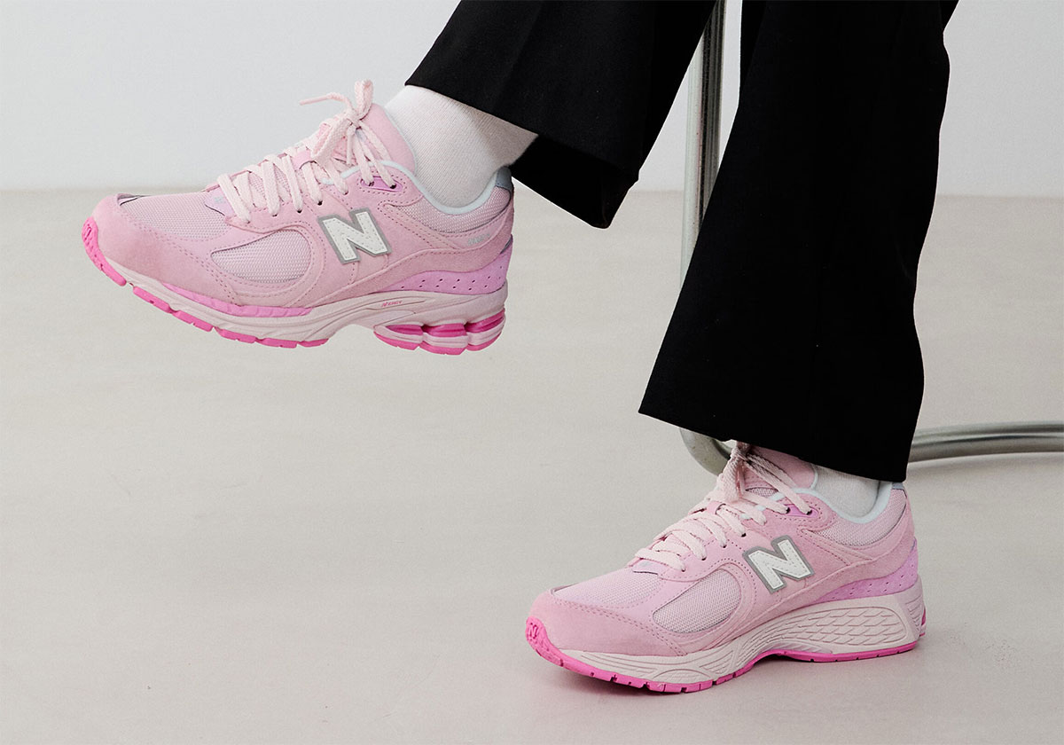 New Balance 2002r Pink Courir Exclusive 4