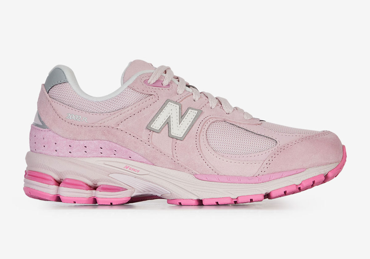 New Balance 2002r Pink Courir Exclusive 5