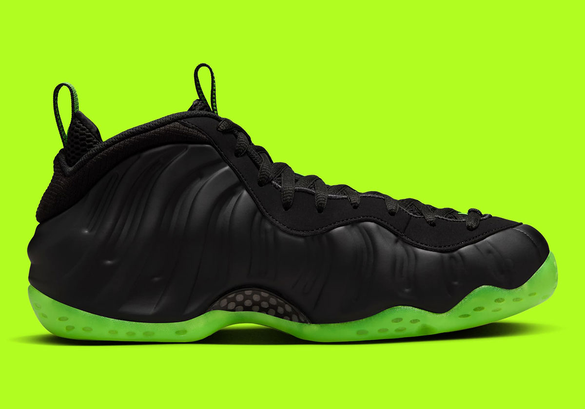 Nike Air Foamposite One Black Volt Hf2902 001 Release Date 6