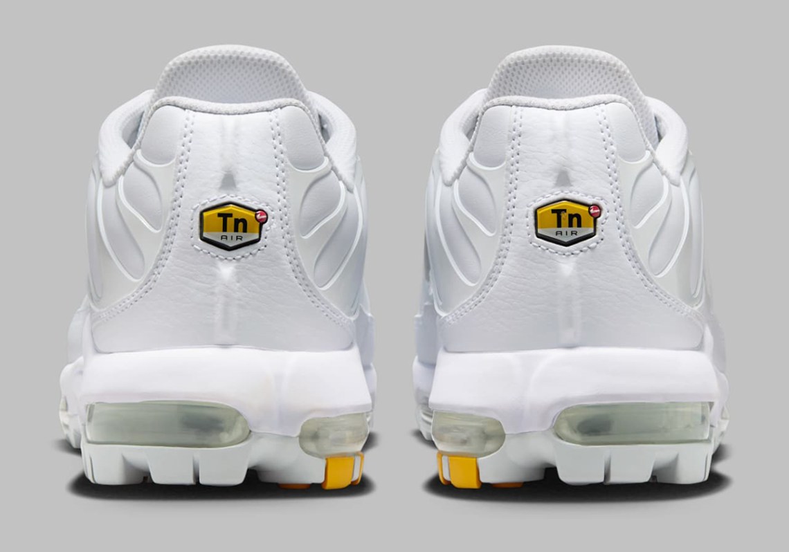 Nike Air Max Plus Golf White FZ4150-100 | SneakerNews.com display picture 3