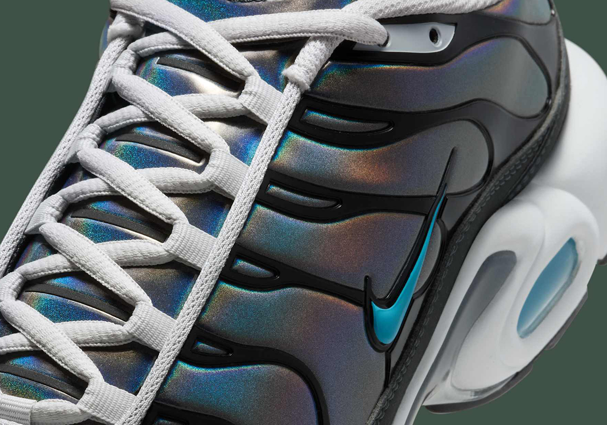 Nike Went Full Iridescent On The Air Max Plus