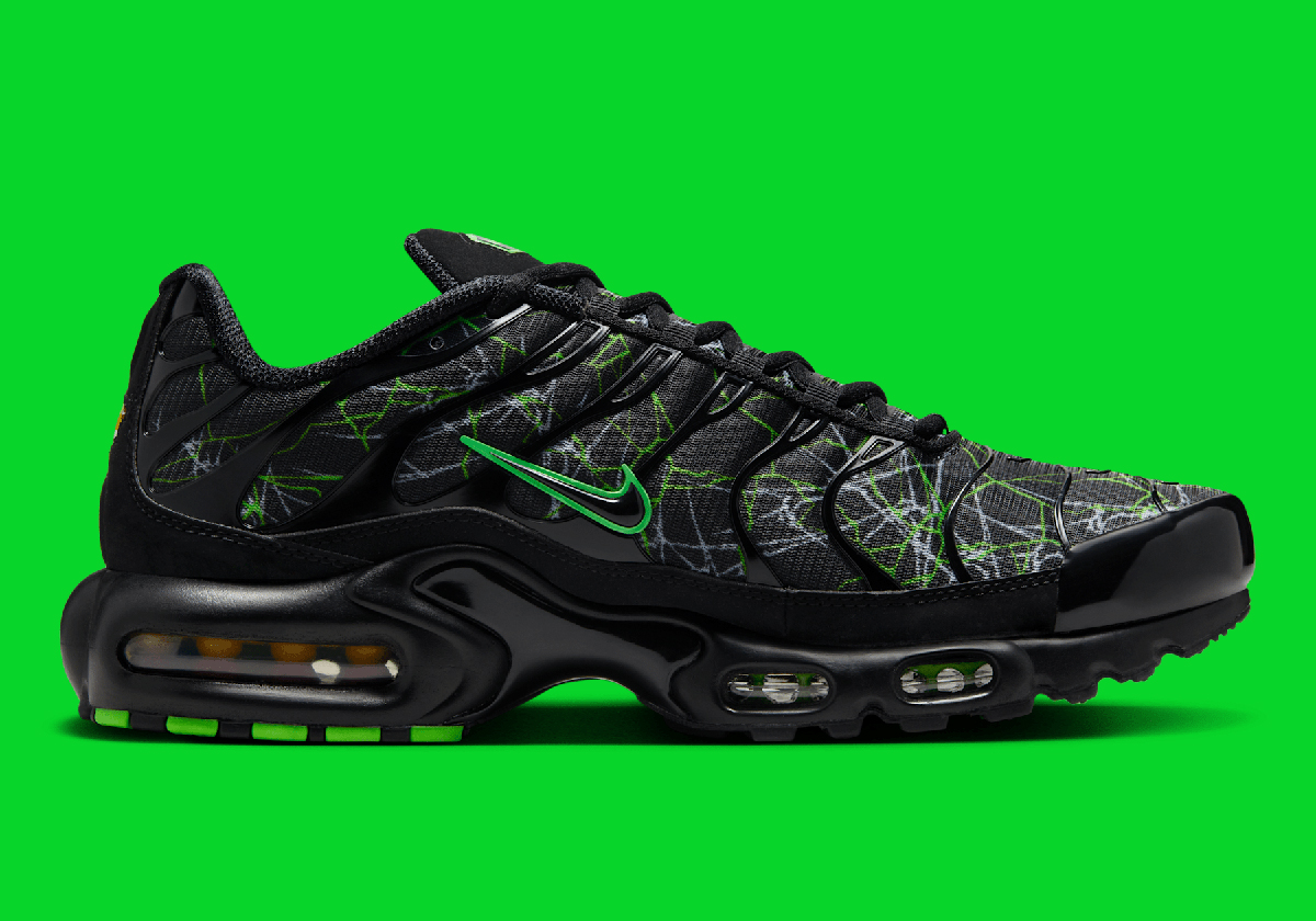 Nike Air Max Plus Shattered Glass Ib3075 001 3