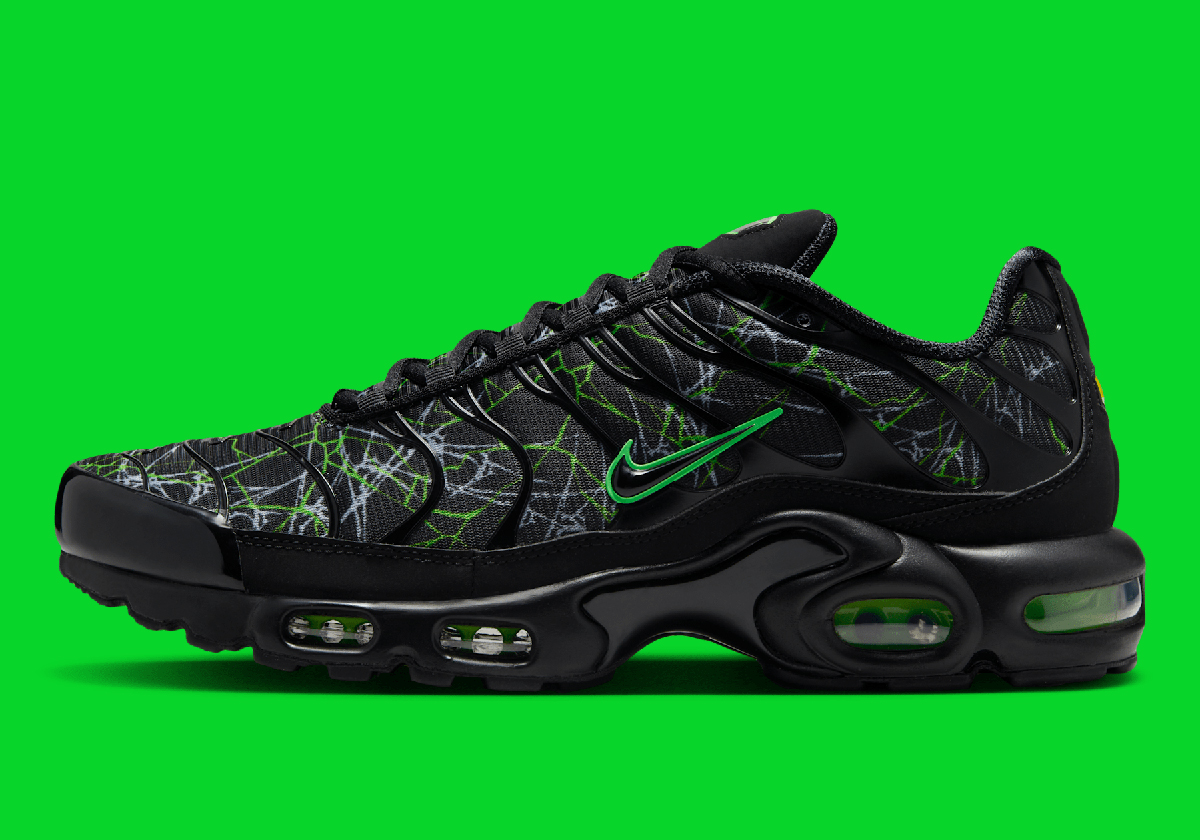 Nike Air Max Plus Shattered Glass Ib3075 001 4