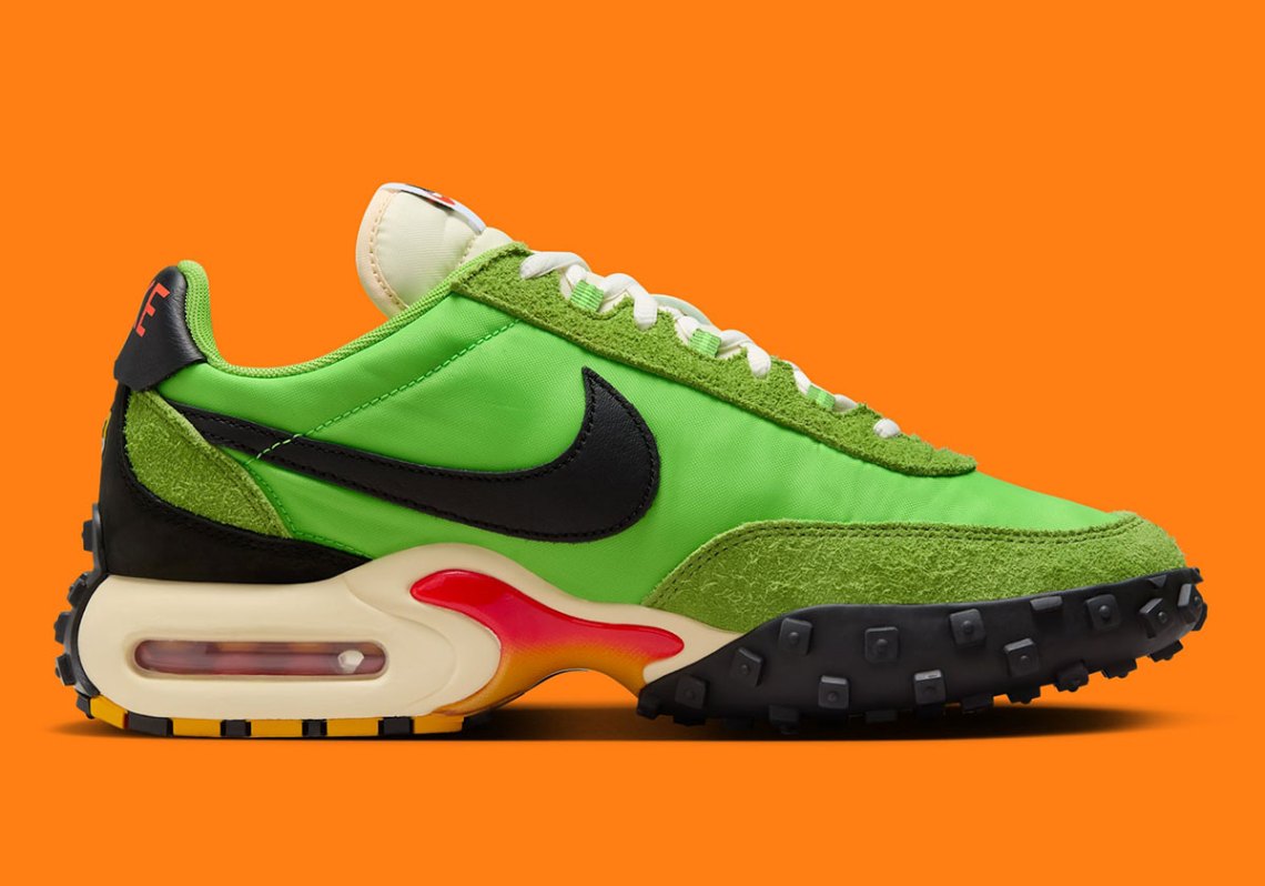 nike air max waffle racer sp action green black total orange fv6946 301 8