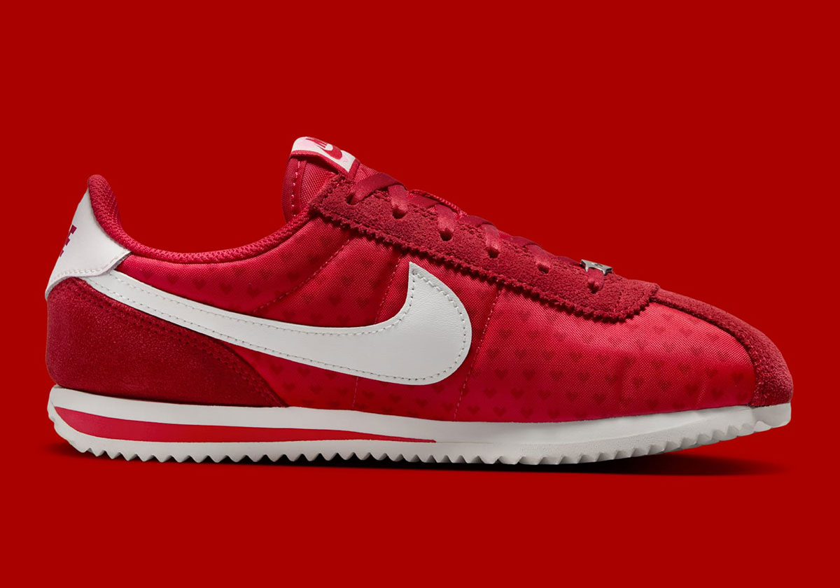 Nike Cortez Valentines Day Hv5166 696 1