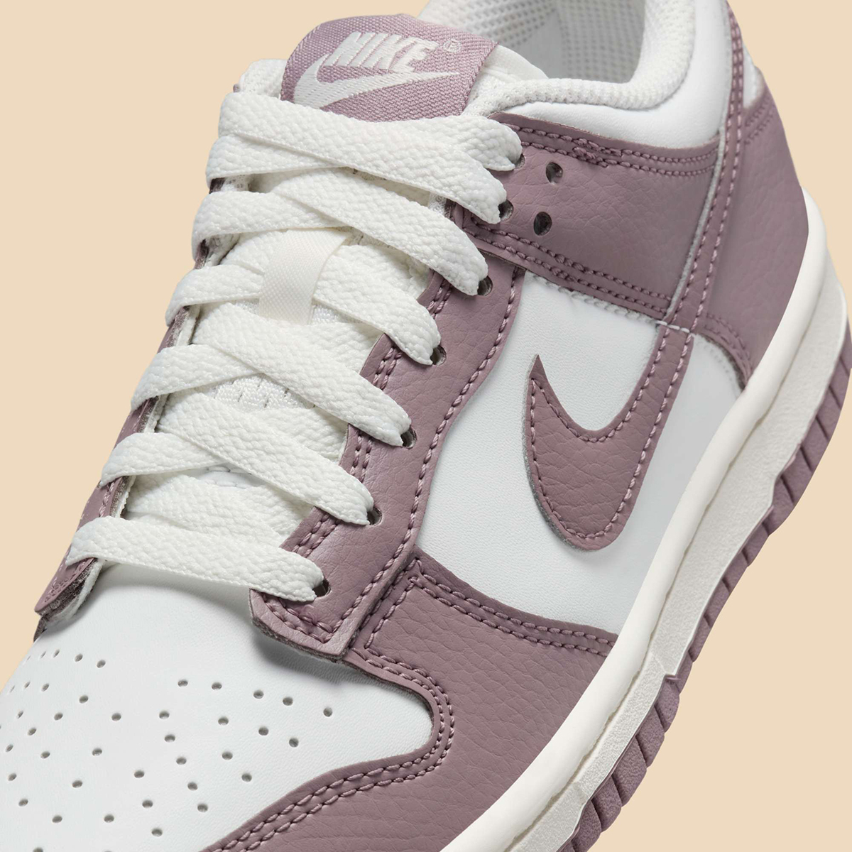 Nike Dunk Low Gs Taupe Grey Summit White Ib2887 200 2