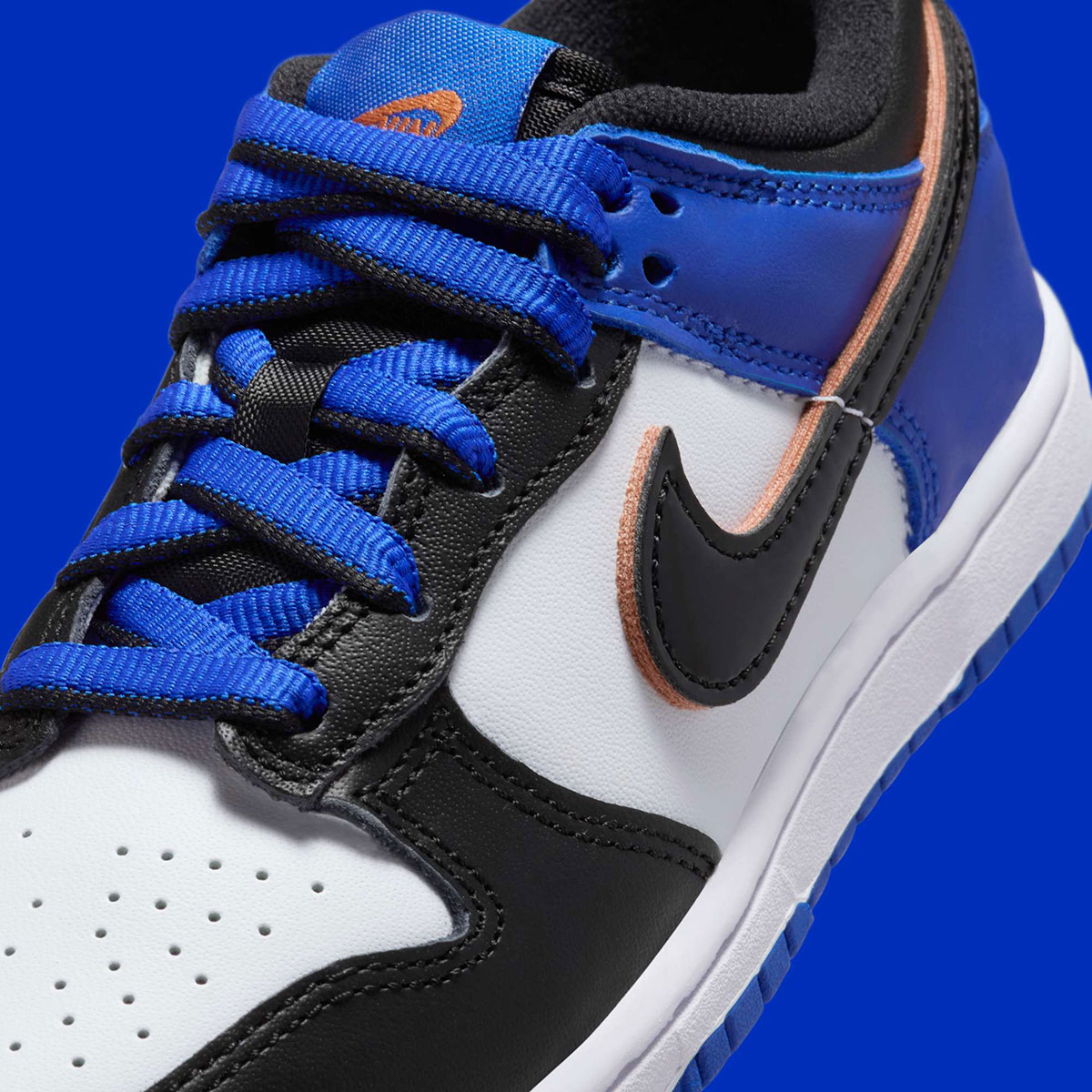 nike dunk low kids upside down swoosh knicks 1