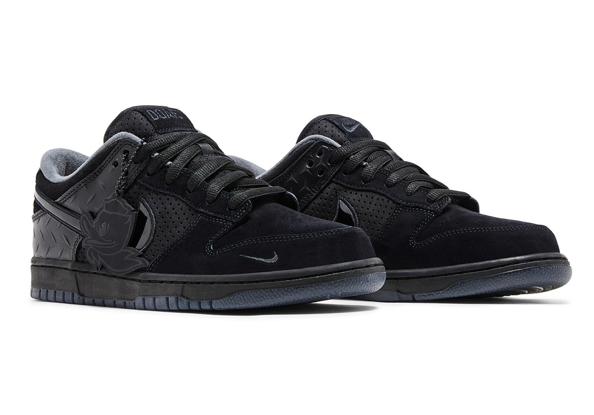 Nike sb dunk low all black best sale