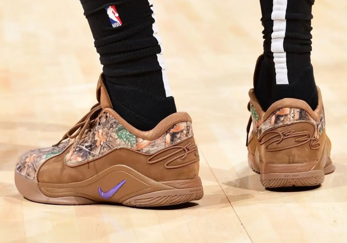 Nike LeBron 22 camouflage Nike LeBron 22 Realtree Camo PE | SneakerNews.com main image 2