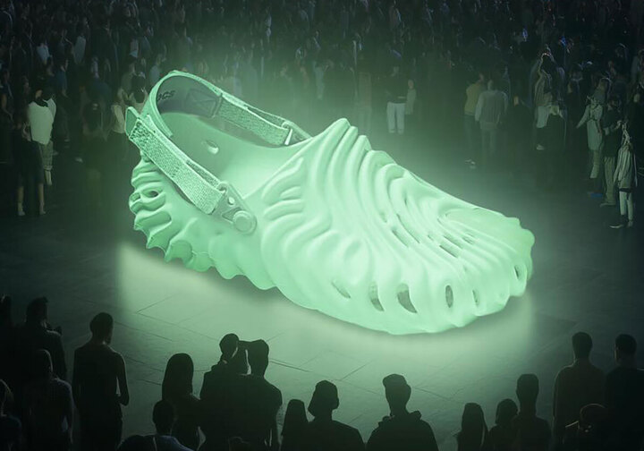 Salehe Bembury Is Dropping Glow-In-The-Dark Crocs At ComplexCon