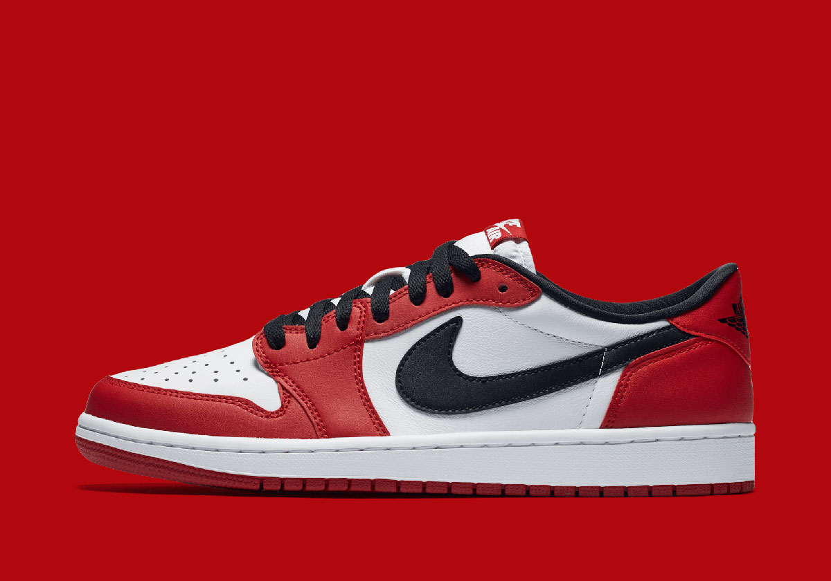 air jordan 1 low chicago price