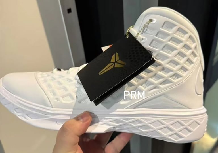 Nike Kobe 3 Halo Protro HM4351-100 | SneakerNews.com display picture 3