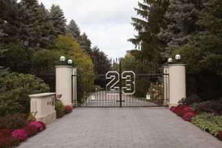 Michael Jordan Finally Sells Sprawling Highland Park Estate