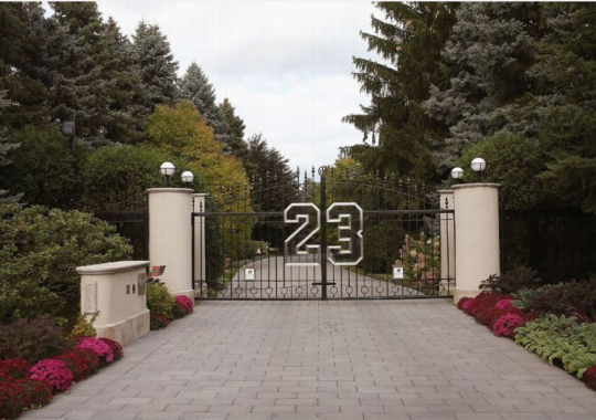 Michael Jordan Finally Sells Sprawling Highland Park Estate