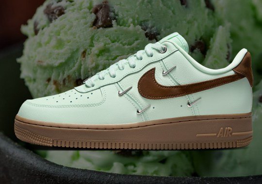 Nike Scoops A Mint Chocolate Chip Air Force 1 With Mini Swooshes