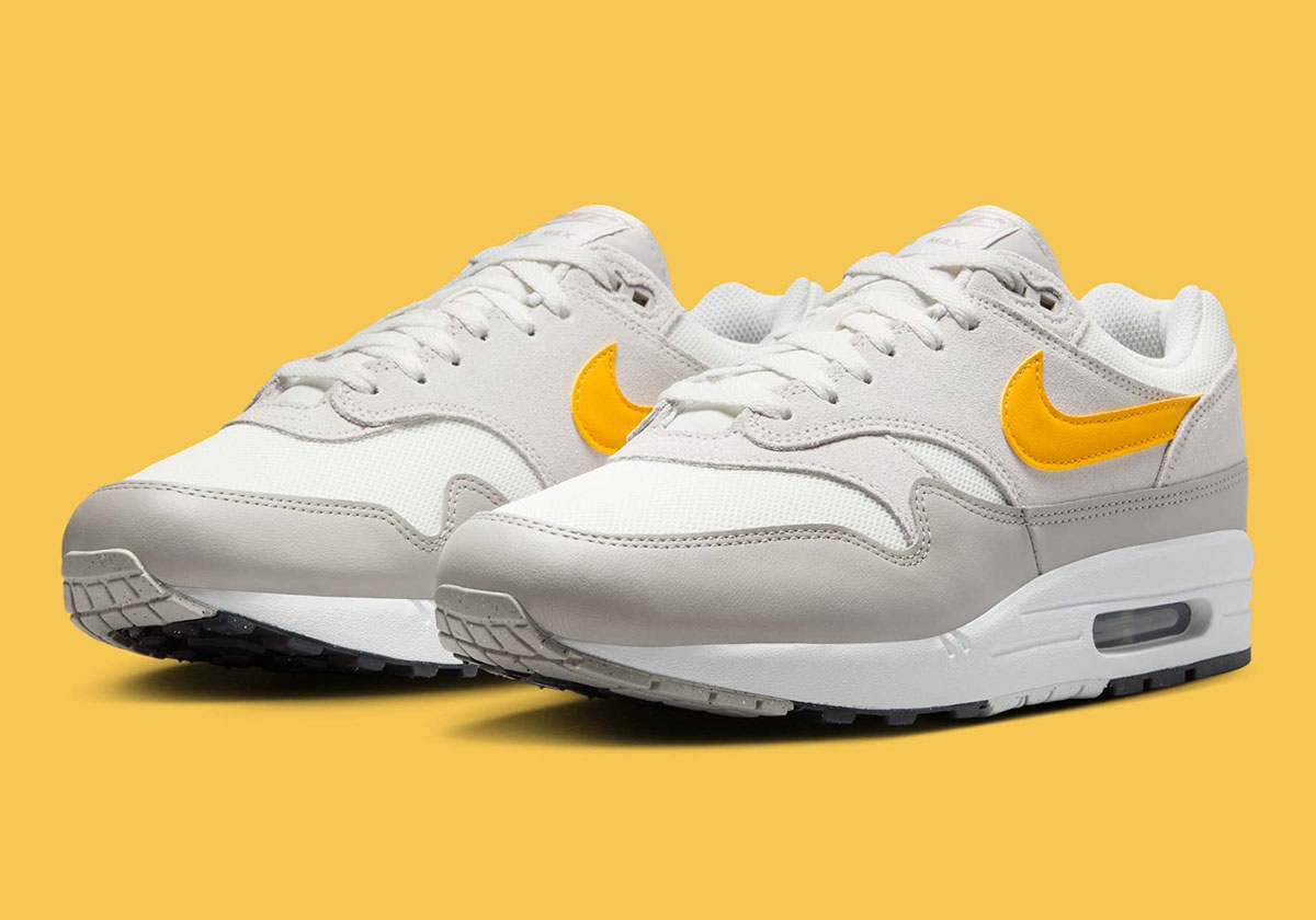 Nike Stamps A "University Gold" Update On The Air Max 1