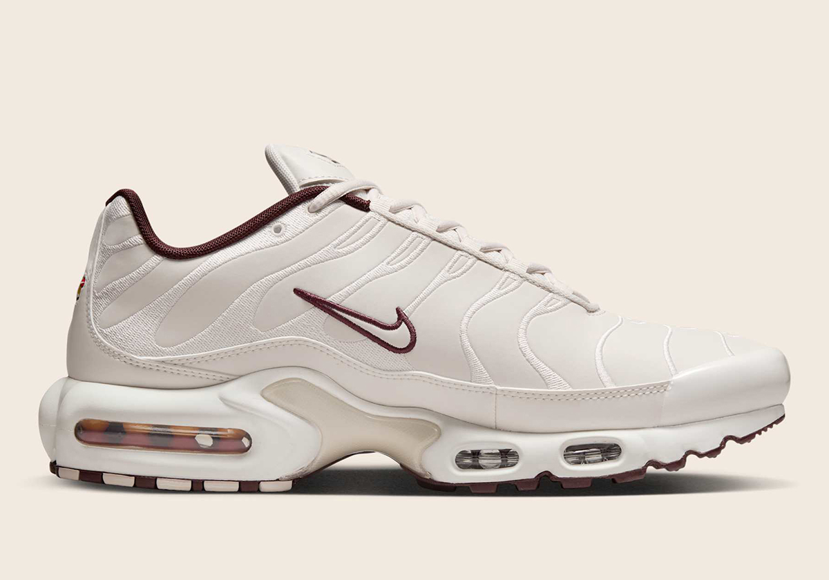 Nike Air Max Plus Phantom Light Bone Hf3181 001 1