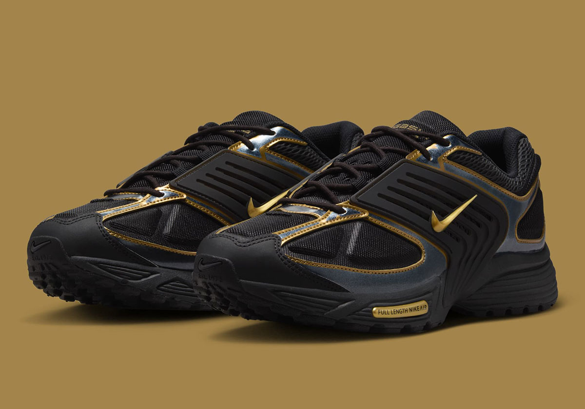 Nike Spins Regal "Metallic Gold" On The Air Pegasus Wave