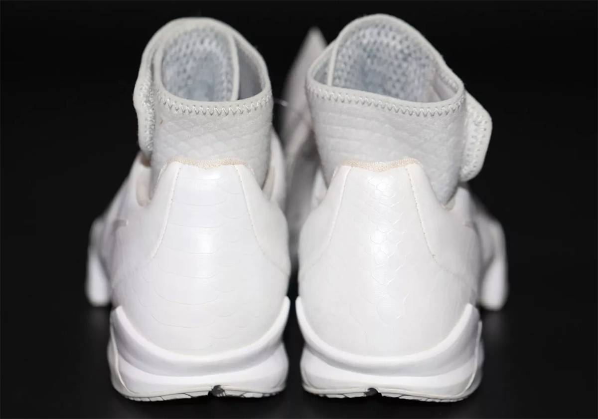 Nike Kobe V Supreme White Unreleased Sample 10