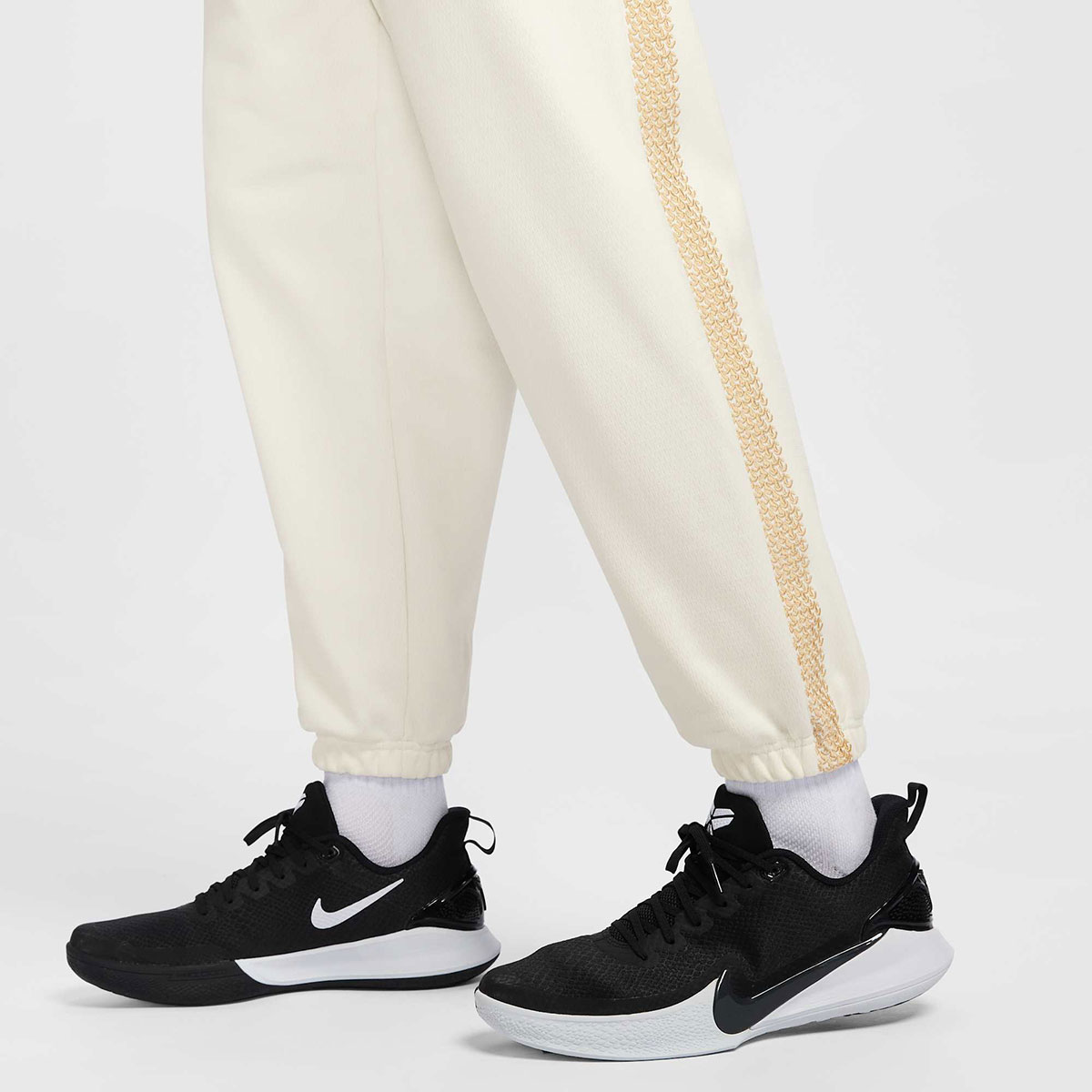 Nike Kobe Year Of The Snake Jogger White 1