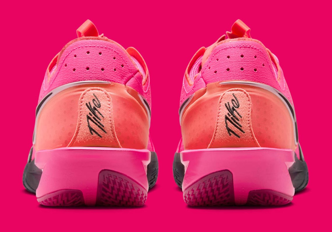 Nike Air Zoom G.T. Cut 3 Basketball US M 19 Hyper Pink/Metallic Silver/Pink Foam The Nike Zoom GT Cut 3 Thinks Pink With New Spring 2025  main image 3