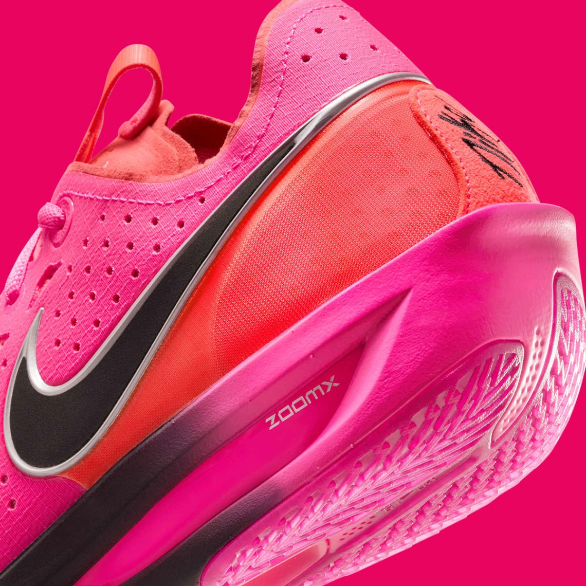 The Nike Zoom GT Cut 3 Thinks Pink With New Spring 2025  display picture 1