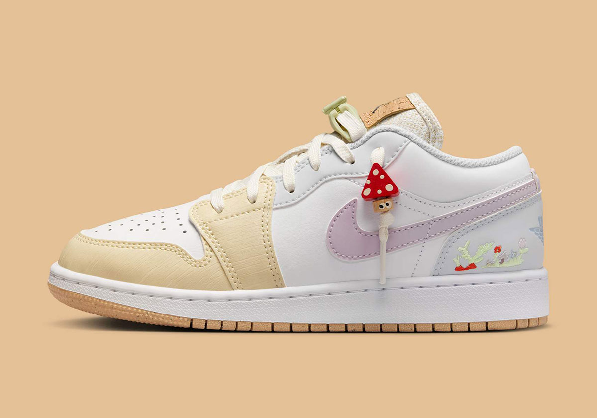 Air Jordan 1 Low Gs Mushroom Ib8861 151 1