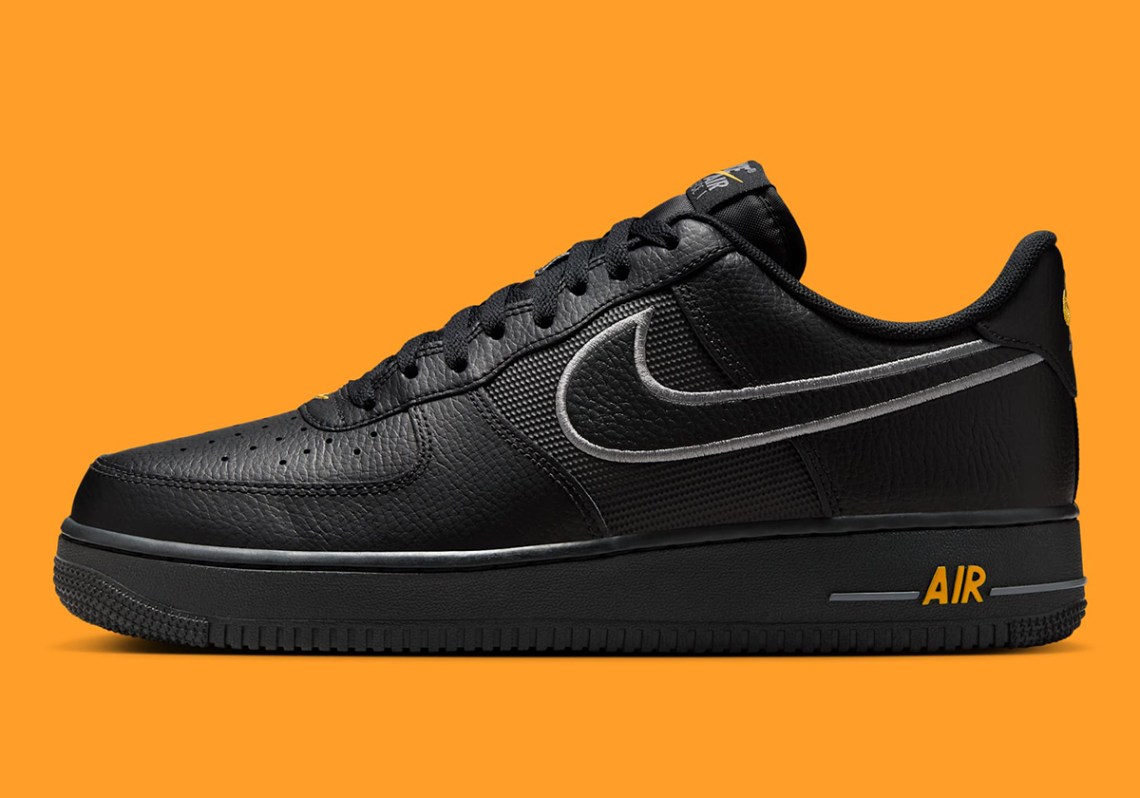 Nike Air Force 1 Low 