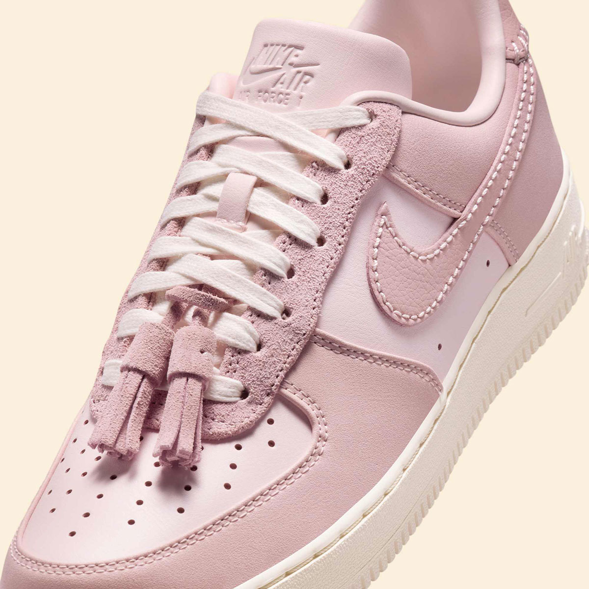 nike air force 1 pink oxford sail ib4654 661 1