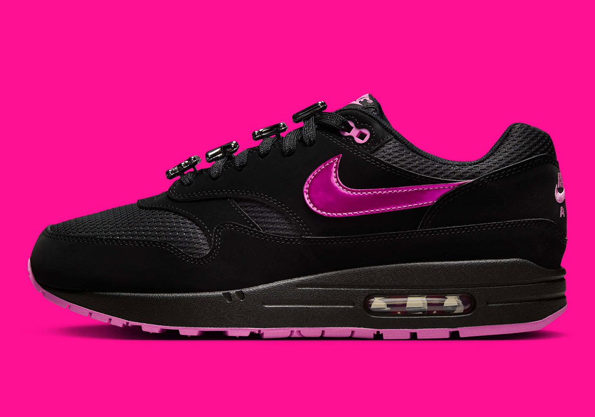 Nike Air Max 1 Valentines Day Hv2302 001 3