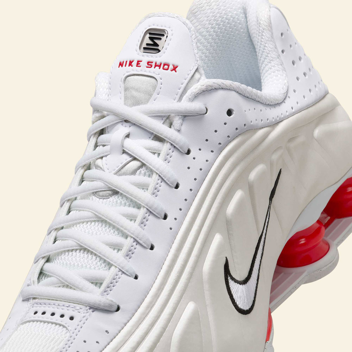 Nike Shox R4 Sail Crimson Ar3565 103 4