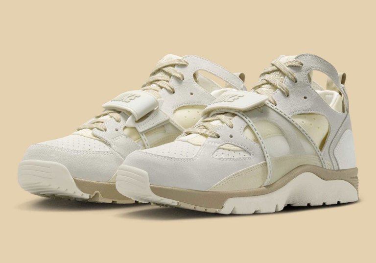 nike-trainer-huarache-IB7678-  display picture 2