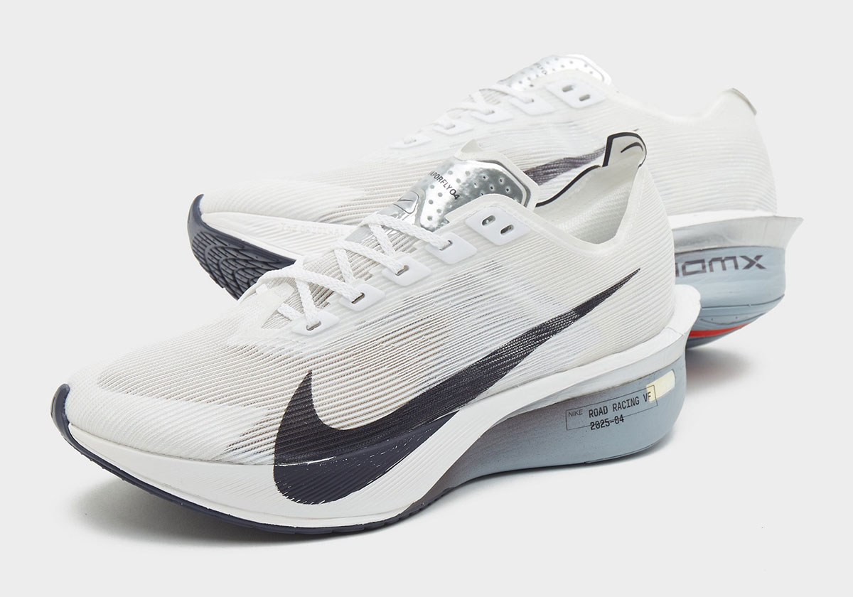 Nike Vaporfly 4 White Gridiron Obsidian Mist Pure Platinum Bright Crimson Metallic Silver Hf6414 100 2