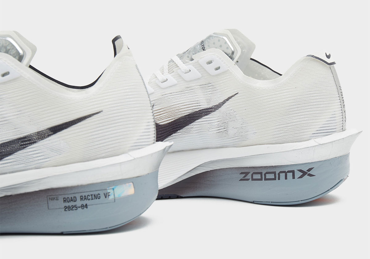 Nike Vaporfly 4 White Gridiron Obsidian Mist Pure Platinum Bright Crimson Metallic Silver Hf6414 100 5