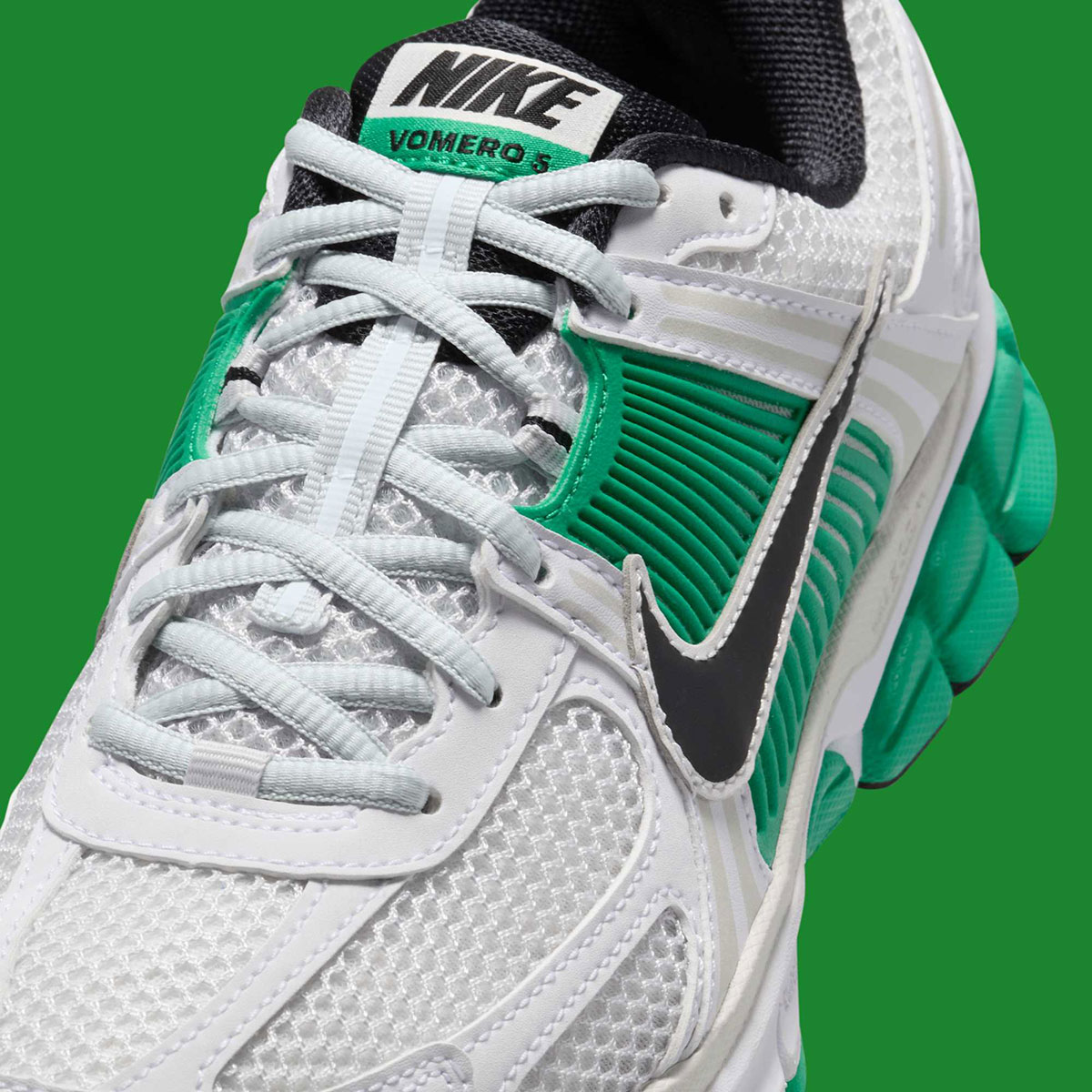 Nike Air Max Axis EU 41 Photon Dust Photon Dust White White Stadium Green Platinum Tint Black Fj2028 102 2