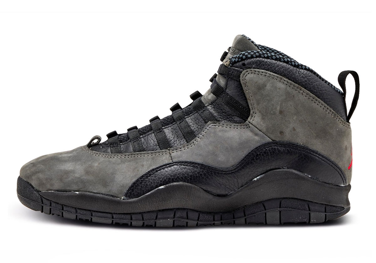 Air Jordan 10 Shadow Holiday 2025