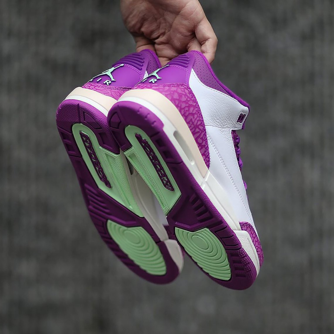 Air Jordan 3 GS Joker HQ0784-100 | SneakerNews.com