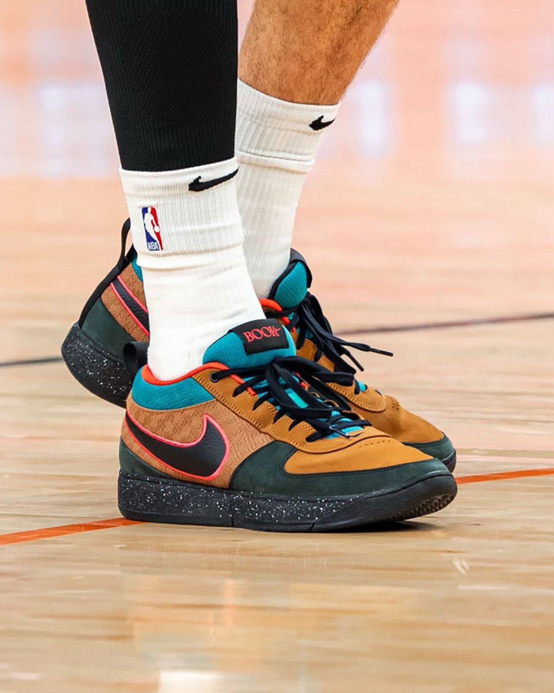 Nike Book 1 “Mowabb” Devin Booker Nike Book 1 “Mowabb” PE Info | Hypebeast main image 4