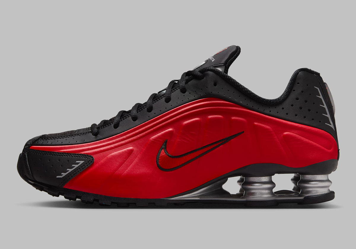 Nike Shox R4 Black Red Hq1988 600 8