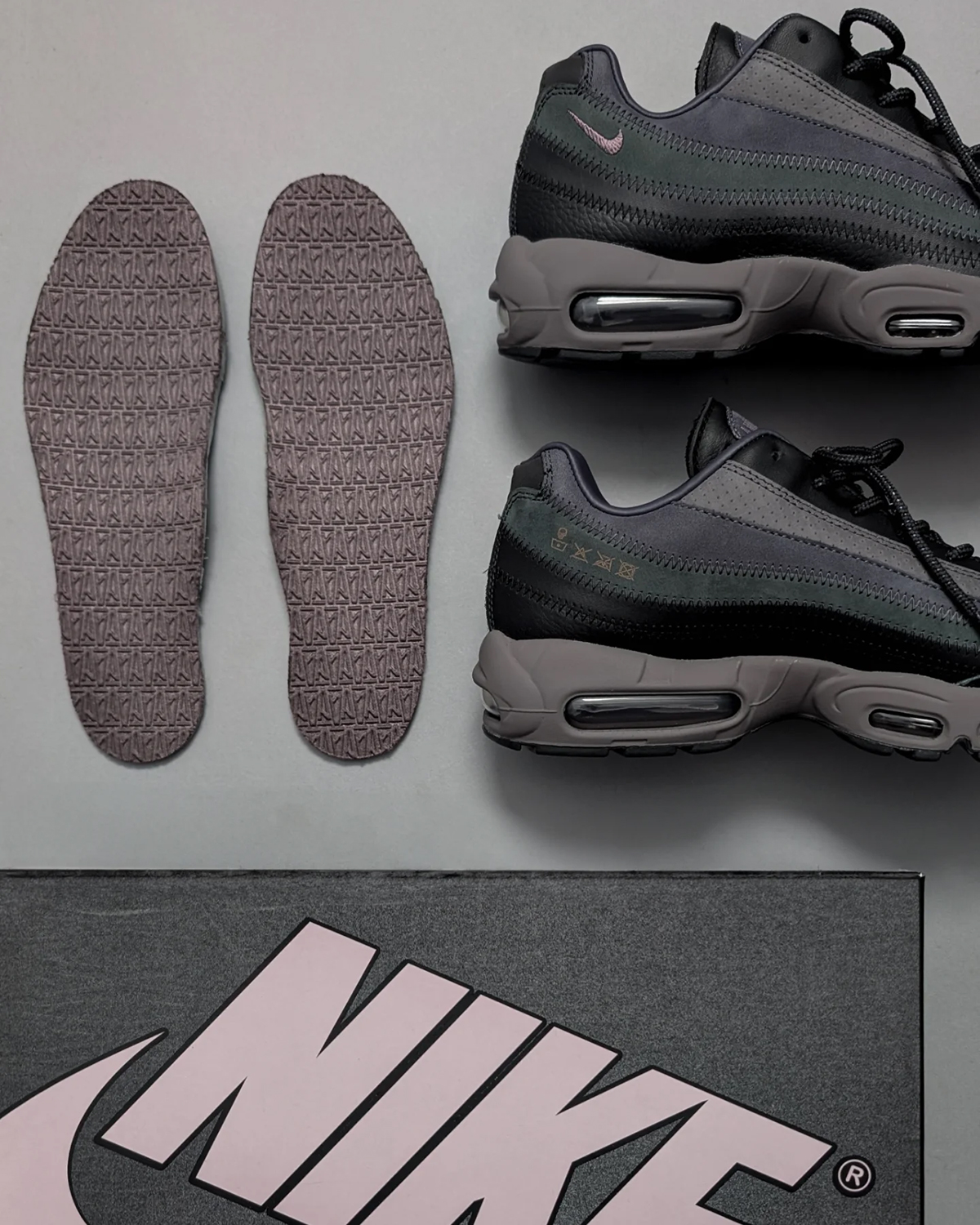 A Ma Maniere Nike Air Max 95 Diffused Taupe Phantom Fz8743 201 11