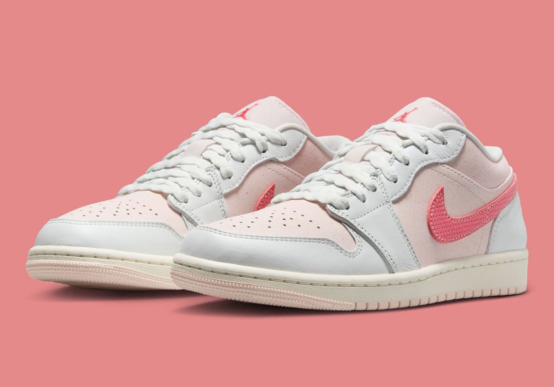 Air Jordan 1 Low SE shoes Strawberry Milkshake IB8156-133 Women\'s 8.5 White Pink Nike Air Jordan 1 Low SE Strawberry Milkshake IB8156-133  main image 4