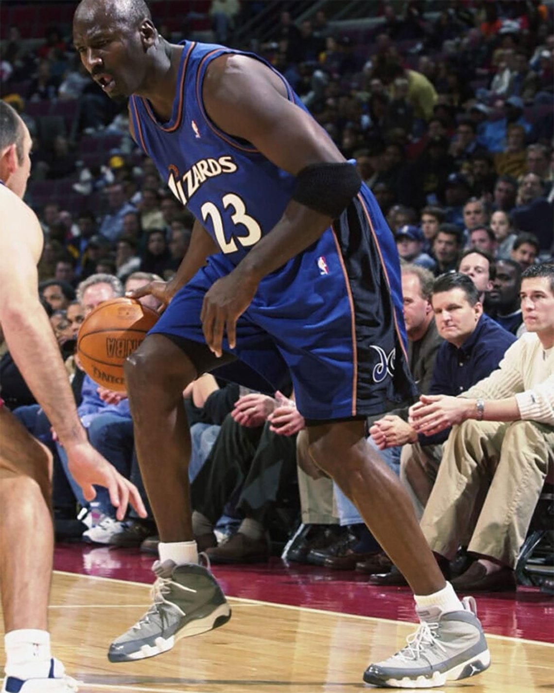 Michael Chicago Bulls Jordan Wearing Air Max 180 On Court: Chris Paul  Wearing White Carolina Blue Air Jordan Six