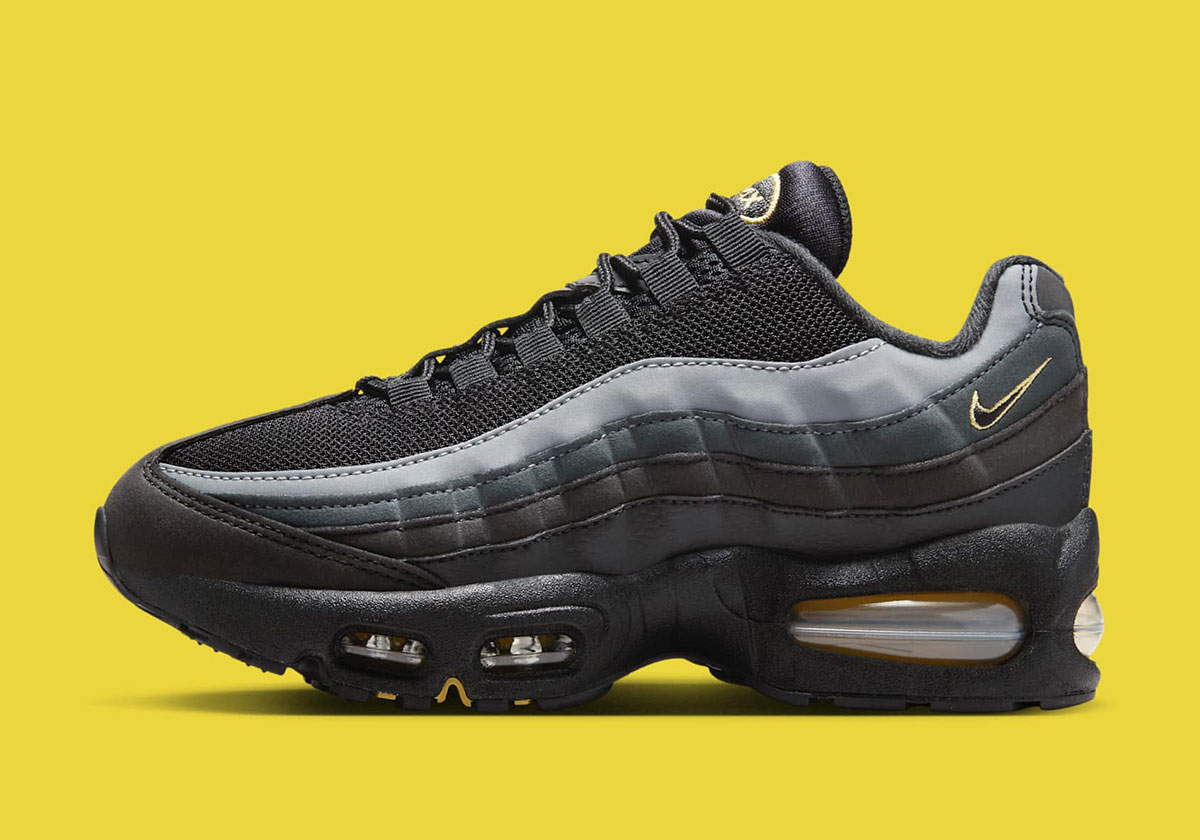 Nike Air Max 95 Gs Black Buff Gold Anthracite Ih0631 002 7