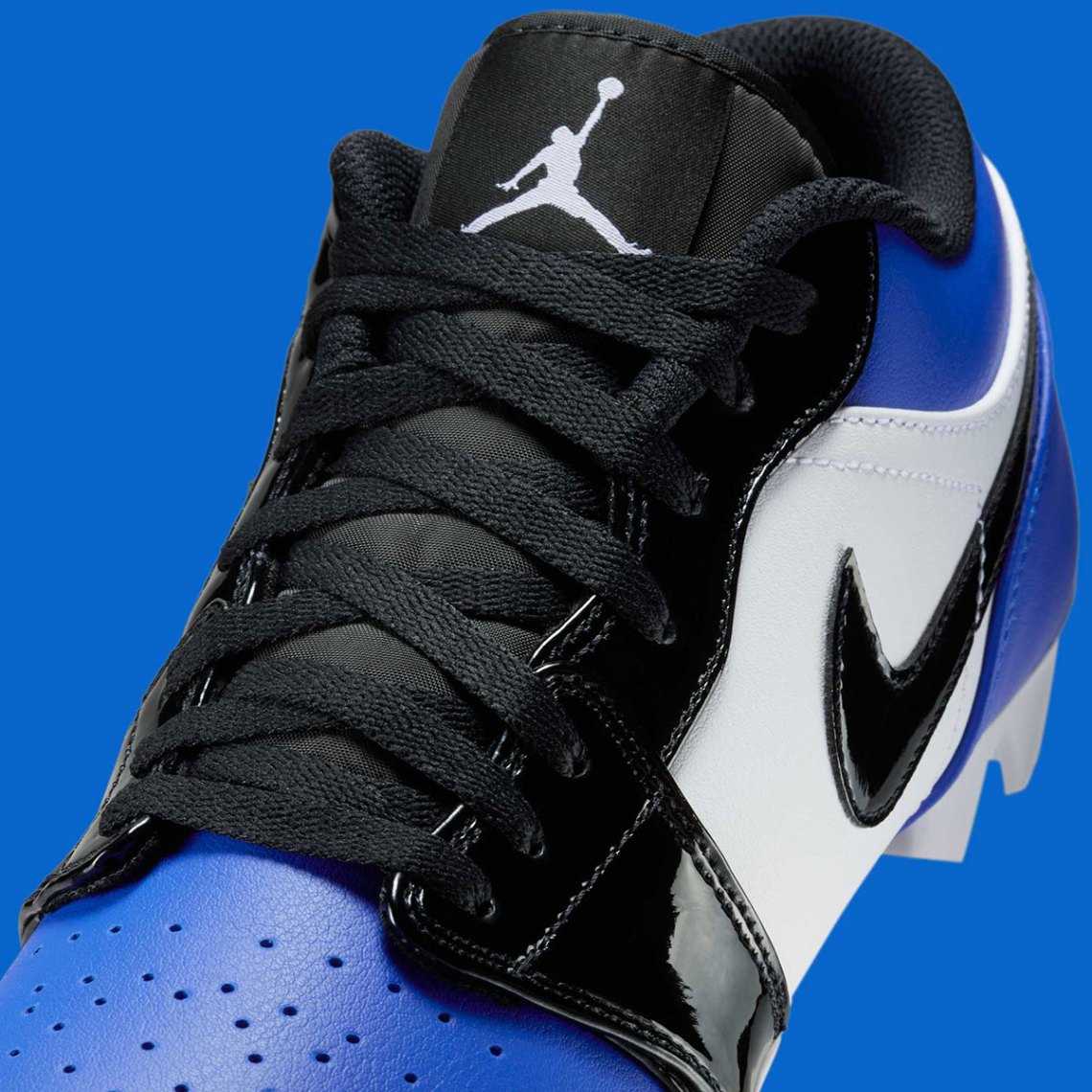 Air Jordan 1 Cleats Royal Toe FJ6245-401 | SneakerNews.com display picture 1