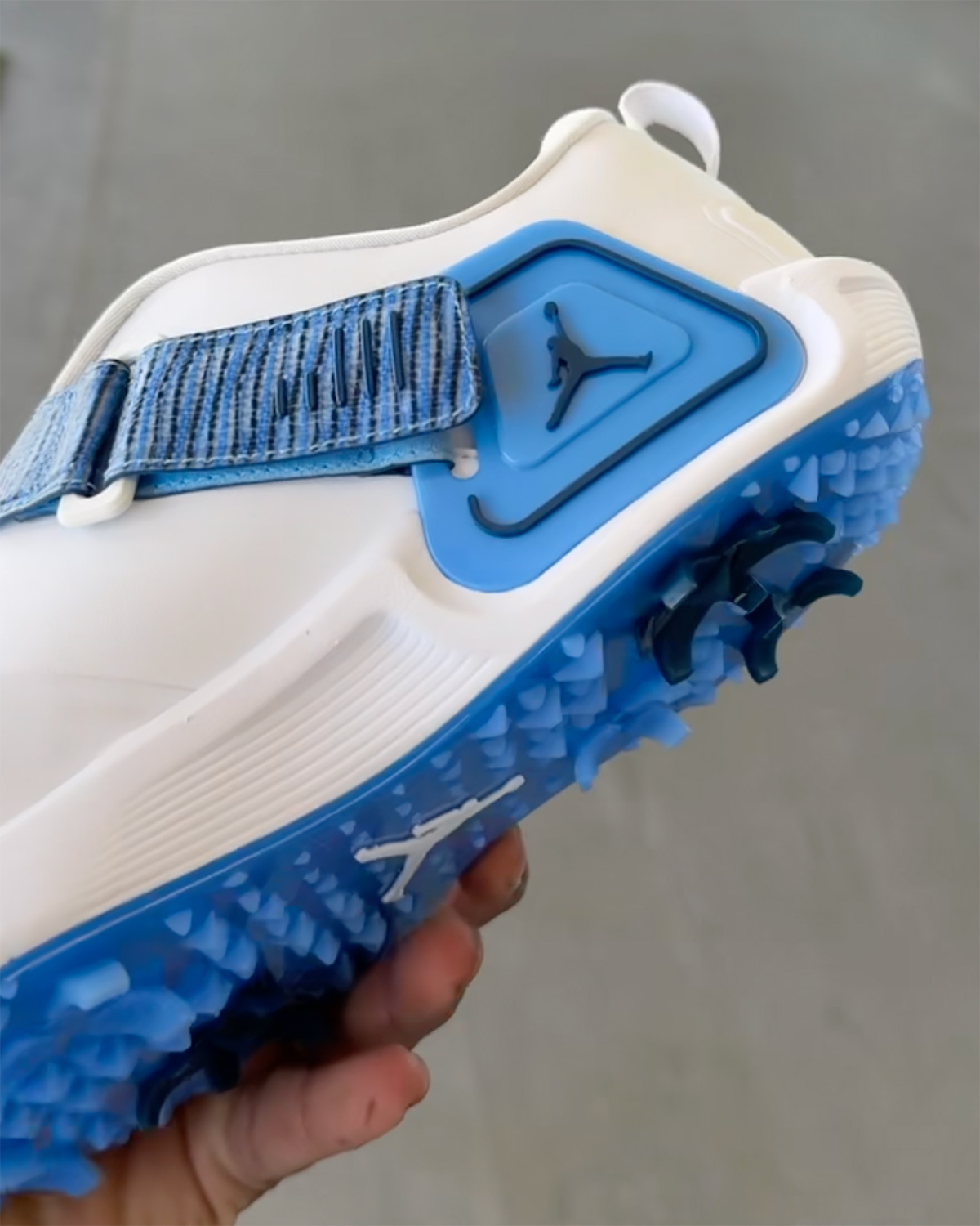 Кроссовки для гольфа Jordan Air Rev 8