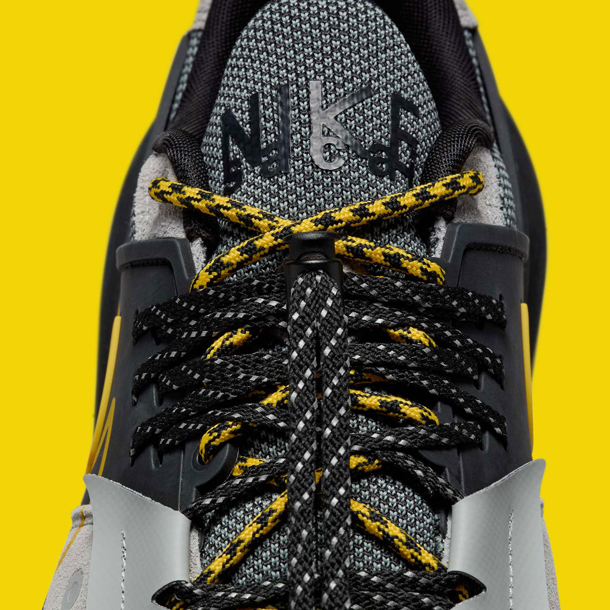 Sacai Nike Zegamadome Grey Black Yellow Hq8618 002 6