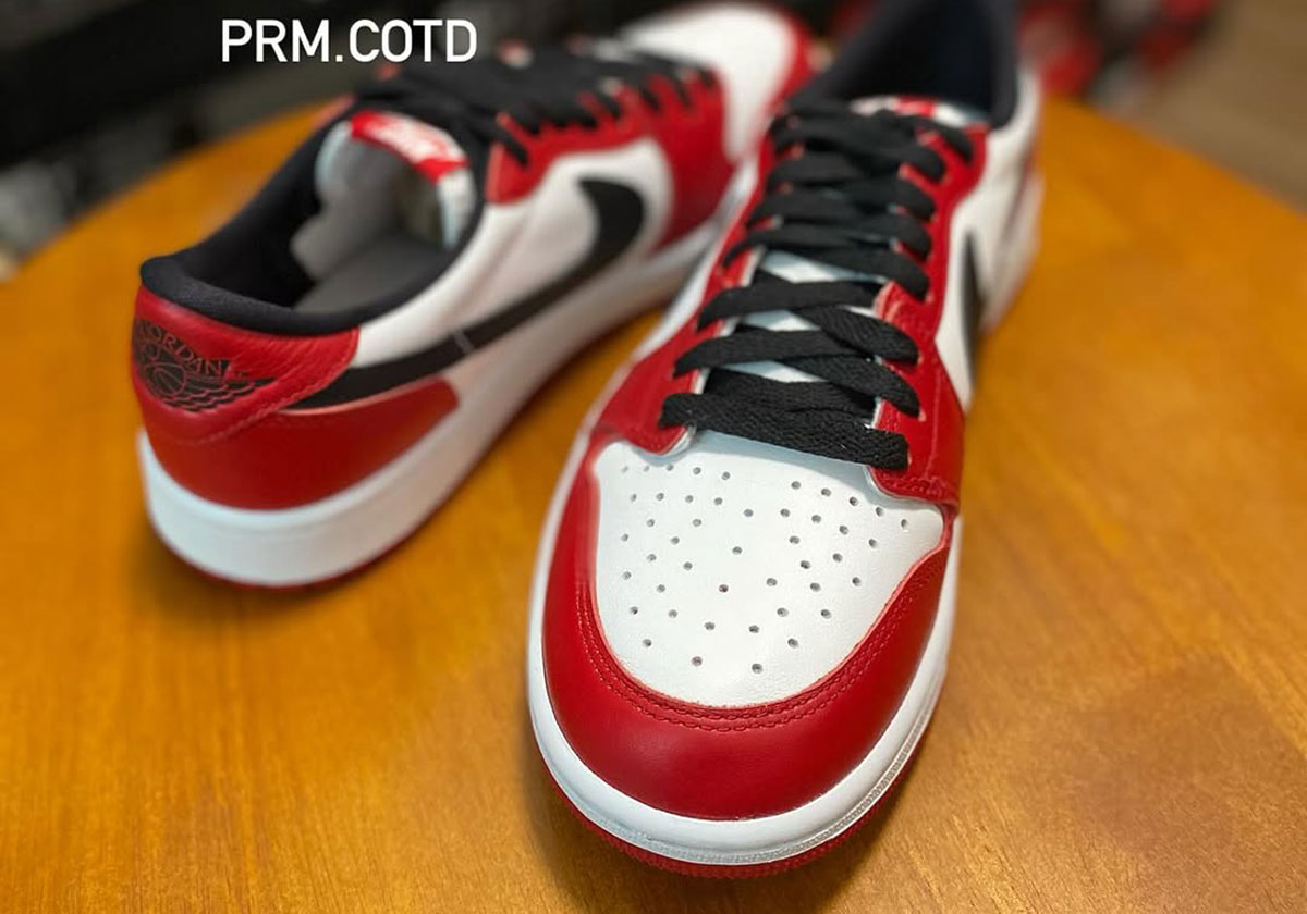 Air Jordan 1 Low Chicago 6
